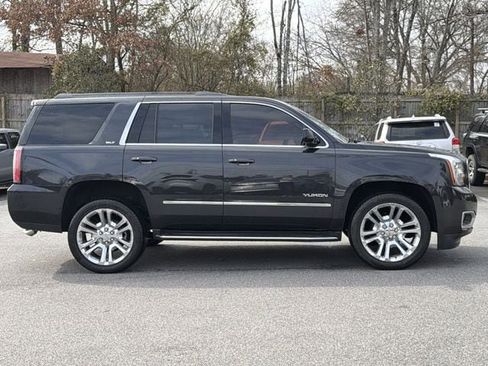 Used 2020 GMC Yukon SLT w/ Premium Edition image 2