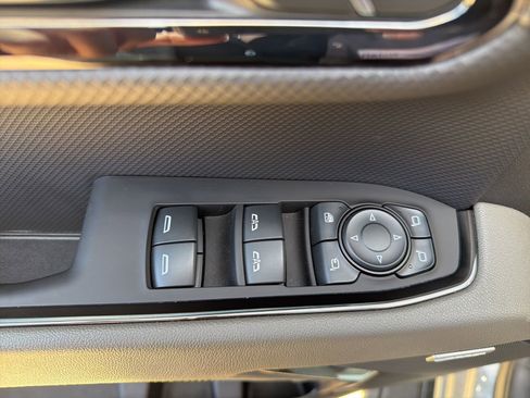 Used 2024 Chevrolet Silverado 1500 ZR2 w/ Technology Package image 15