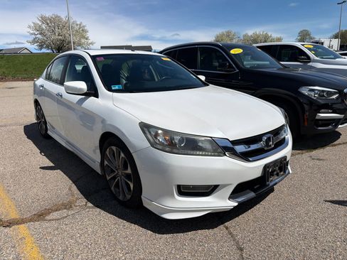 Used 2013 Honda Accord Sport image 3