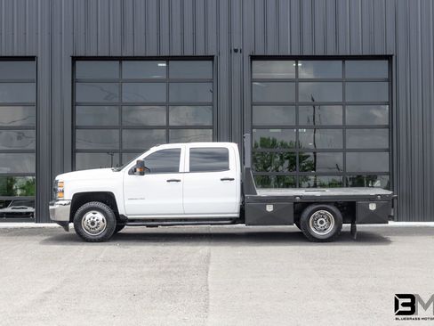 Used 2018 Chevrolet Silverado 3500 W/T w/ WT Convenience Package AWD/4WD image 1