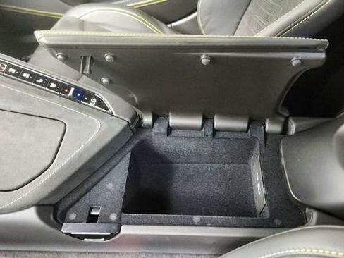 Used 2024 Chevrolet Corvette Stingray Premium Conv w/ Z51 Performance Package image 48