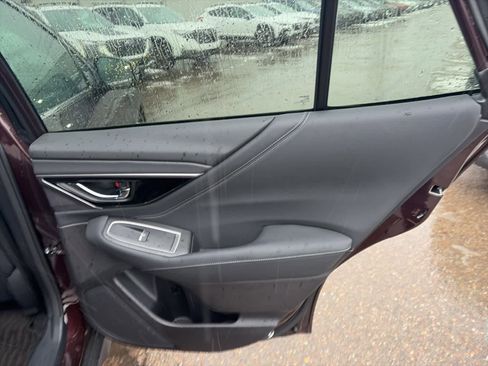 Used 2023 Subaru Outback Limited image 17