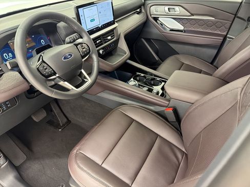 New 2026 Ford Explorer Platinum AWD/4WD image 22