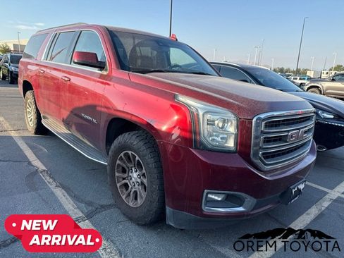 Used 2018 GMC Yukon XL SLT w/ Open Road Package AWD/4WD image 6