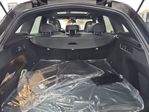 New 2026 Mercedes-Benz GLC 300 image 13