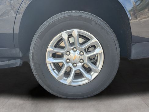 Used 2025 Chevrolet Tahoe LT AWD/4WD image 37