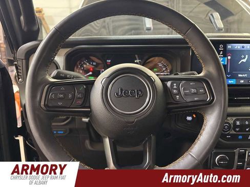 Used 2024 Jeep Wrangler Willys image 13