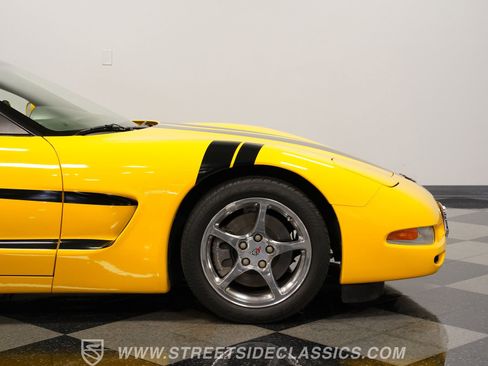 Used 2000 Chevrolet Corvette Convertible w/ Memory Pkg image 31