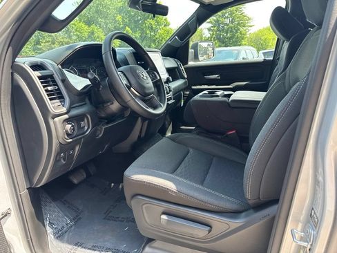 New 2026 RAM 1500 Express AWD/4WD image 15