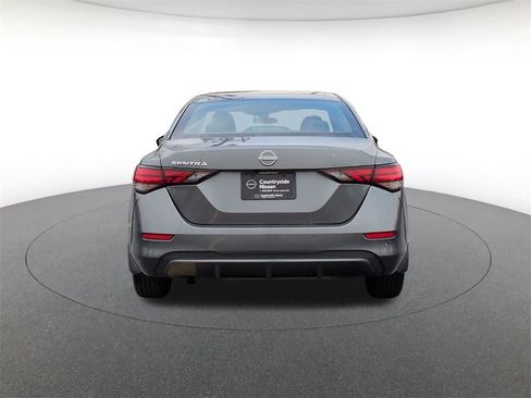 Used 2024 Nissan Sentra S image 6
