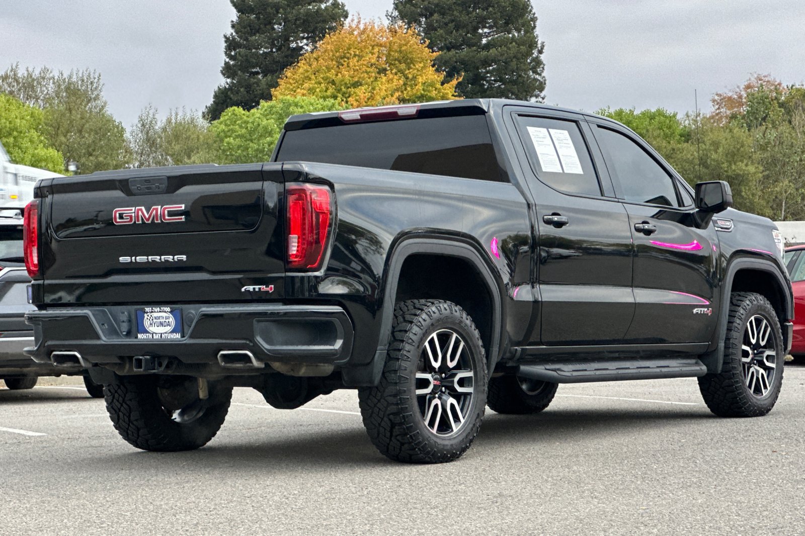 Used 2021 GMC Sierra 1500 AT4 AWD/4WD image 4