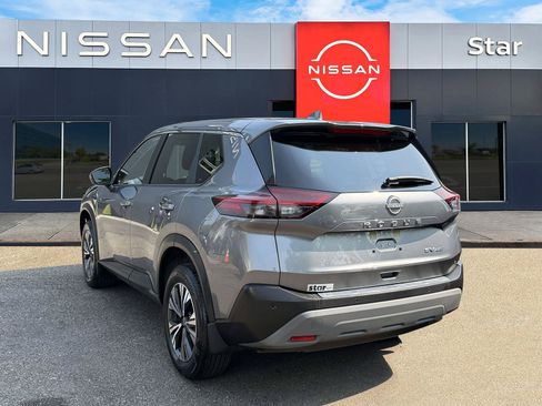 Used 2023 Nissan Rogue SV AWD/4WD image 4