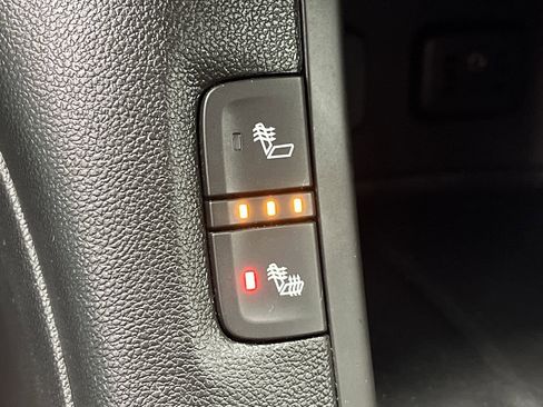 Used 2019 GMC Acadia SLE w/ Driver Alert Package I image 22