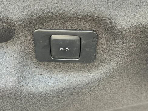 Used 2017 Lincoln MKZ Reserve w/ Technology Package FWD image 18
