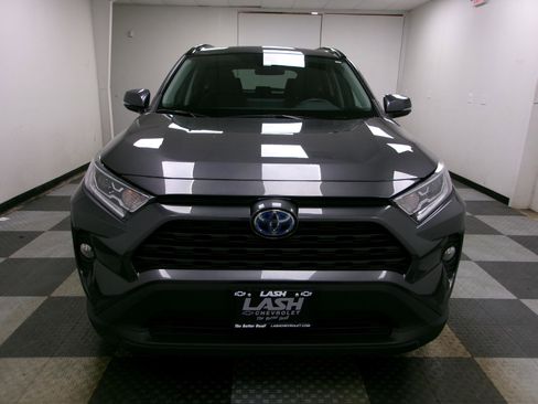 Used 2021 Toyota RAV4 XLE w/ Convenience Package AWD/4WD image 16