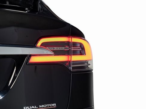 Used 2021 Tesla Model X Performance image 14