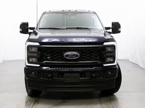 Used 2024 Ford F250 Lariat w/ Sport Appearance Package image 5