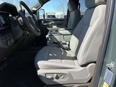 New 2025 Chevrolet Silverado 2500 LT w/ Convenience Package image 10