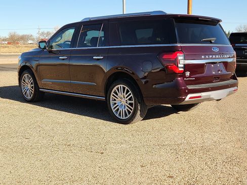 Used 2023 Ford Expedition Max Platinum AWD/4WD image 3