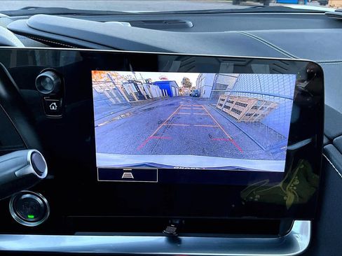 Used 2022 Chevrolet Corvette Stingray Coupe w/ Z51 Performance Package image 26