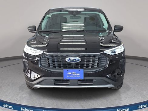 Certified 2023 Ford Escape Active AWD/4WD image 2