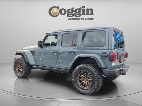 Used 2025 Jeep Wrangler Unlimited Rubicon 392 image 3