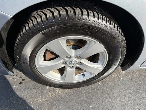 Used 2014 Toyota Sienna LE FWD image 82