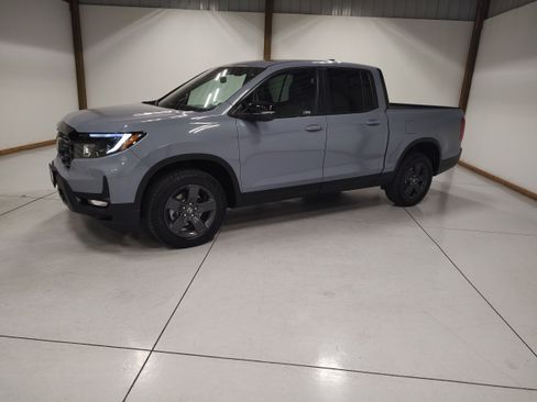 Used 2026 Honda Ridgeline TrailSport image 4
