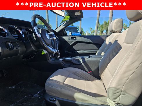 Used 2014 Ford Mustang Convertible w/ Equipment Group 102A image 26