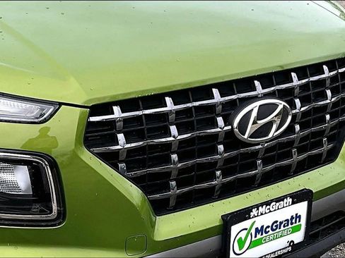 Used 2023 Hyundai Venue SEL FWD image 29