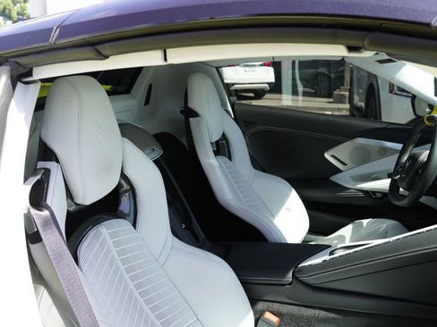 Used 2023 Chevrolet Corvette Stingray Premium Conv w/ Z51 Performance Package image 19