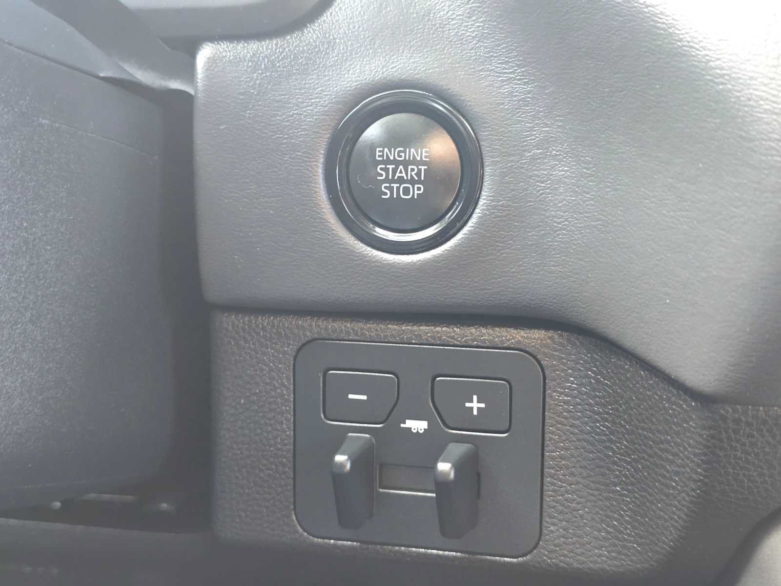 Certified 2026 Toyota Tundra Platinum AWD/4WD image 30