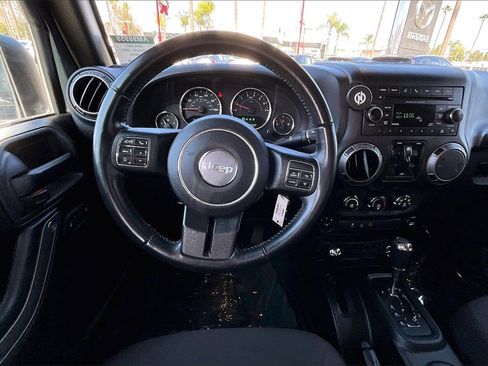 Used 2018 Jeep Wrangler Unlimited Sport S image 7