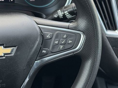Used 2021 Chevrolet Malibu LT image 15