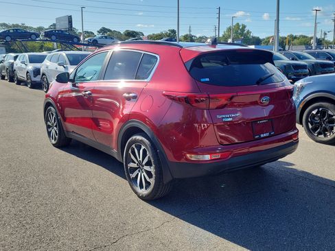 Used 2018 Kia Sportage EX w/ EX Technology Package FWD image 4