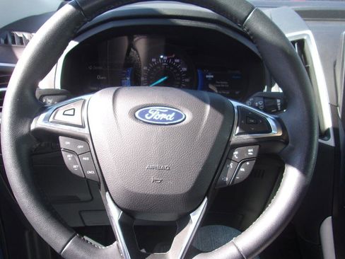 Used 2024 Ford Edge SEL w/ Convenience Package image 12