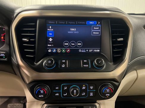 Certified 2022 GMC Acadia Denali w/ Denali Ultimate Package image 23