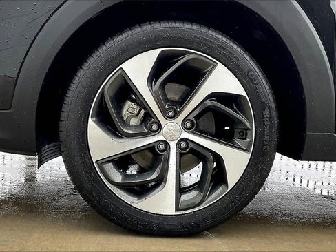 Used 2017 Hyundai Tucson Sport image 9