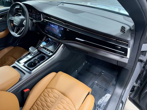 Used 2024 Audi RS Q8 AWD/4WD image 15