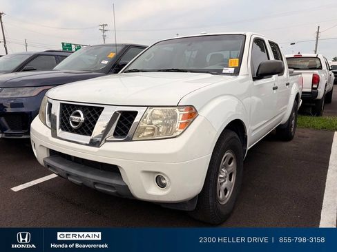 Used 2017 Nissan Frontier SV w/ SV Value Truck Package RWD image 1