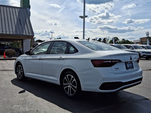 Certified 2023 Volkswagen Jetta Sport FWD image 4