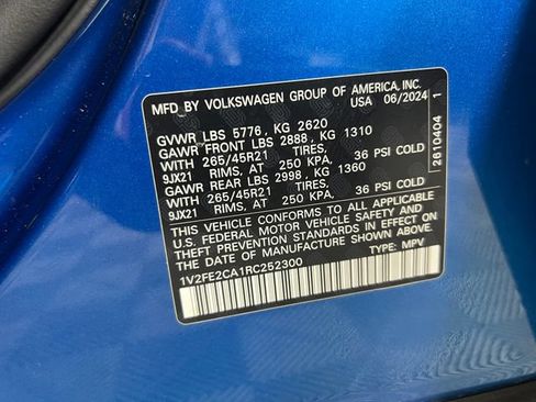 Used 2024 Volkswagen Atlas Cross Sport SEL Premium R-Line AWD/4WD image 27