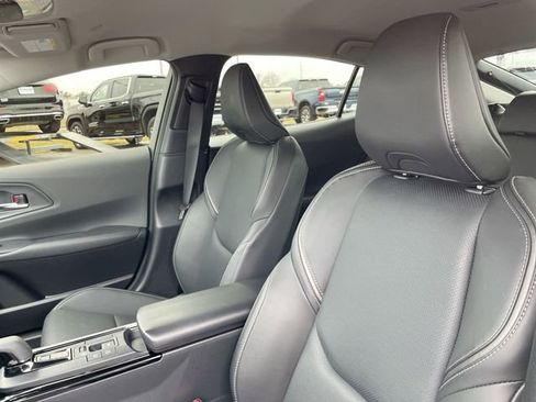 Used 2025 Toyota Prius image 10