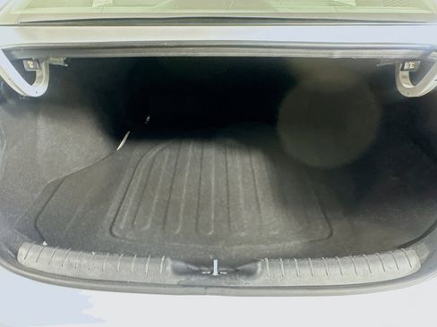 Used 2025 Hyundai Elantra SEL FWD image 26