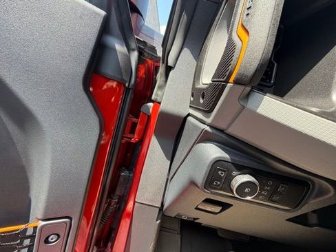 Used 2023 Ford Bronco Badlands w/ Sasquatch Package AWD/4WD image 46