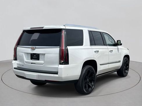 Used 2020 Cadillac Escalade Platinum AWD/4WD image 5