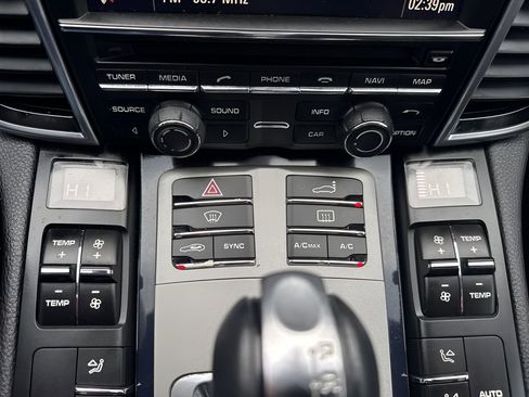 Used 2014 Porsche Panamera 4 image 20