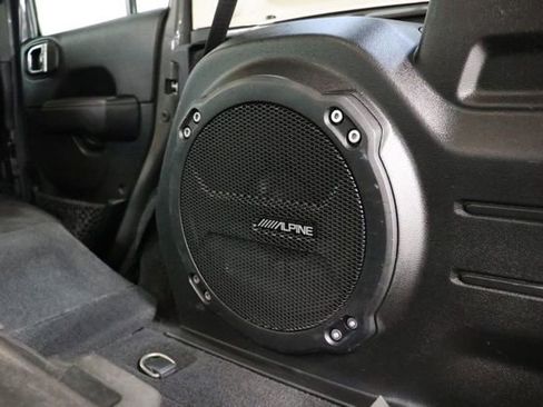 Used 2019 Jeep Wrangler Unlimited Sahara AWD/4WD image 36