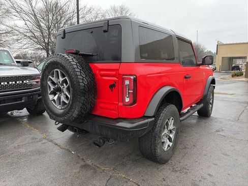 Used 2024 Ford Bronco Badlands image 8