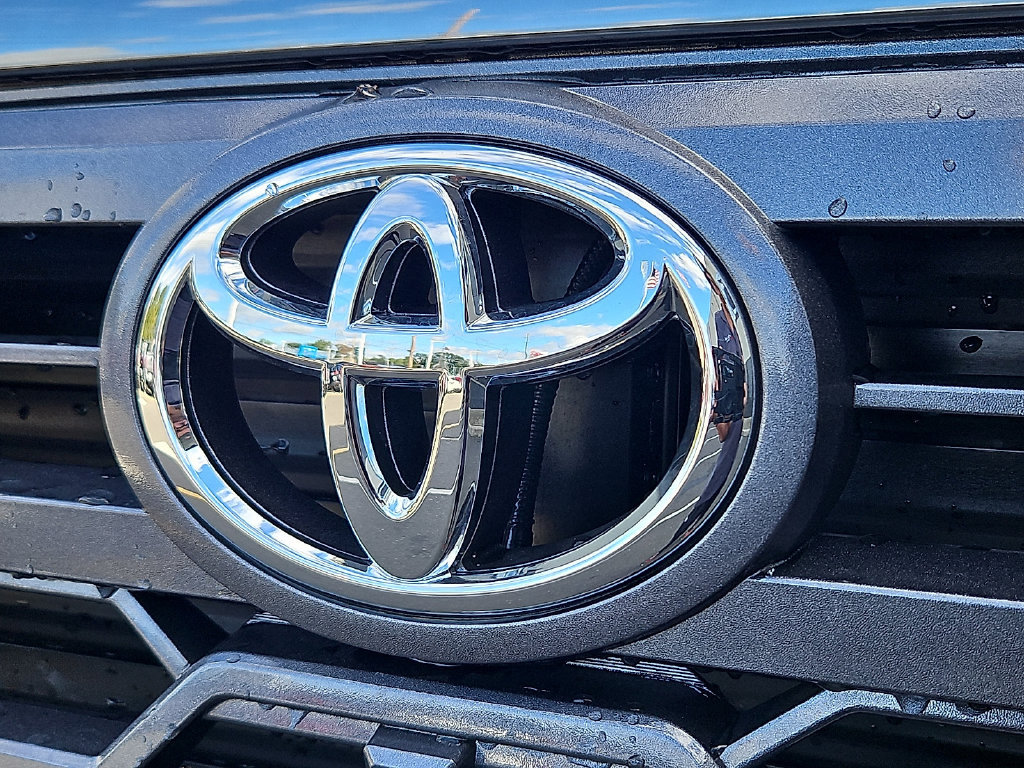 New 2026 Toyota Tundra Platinum w/ TRD Off-Road Package AWD/4WD image 21